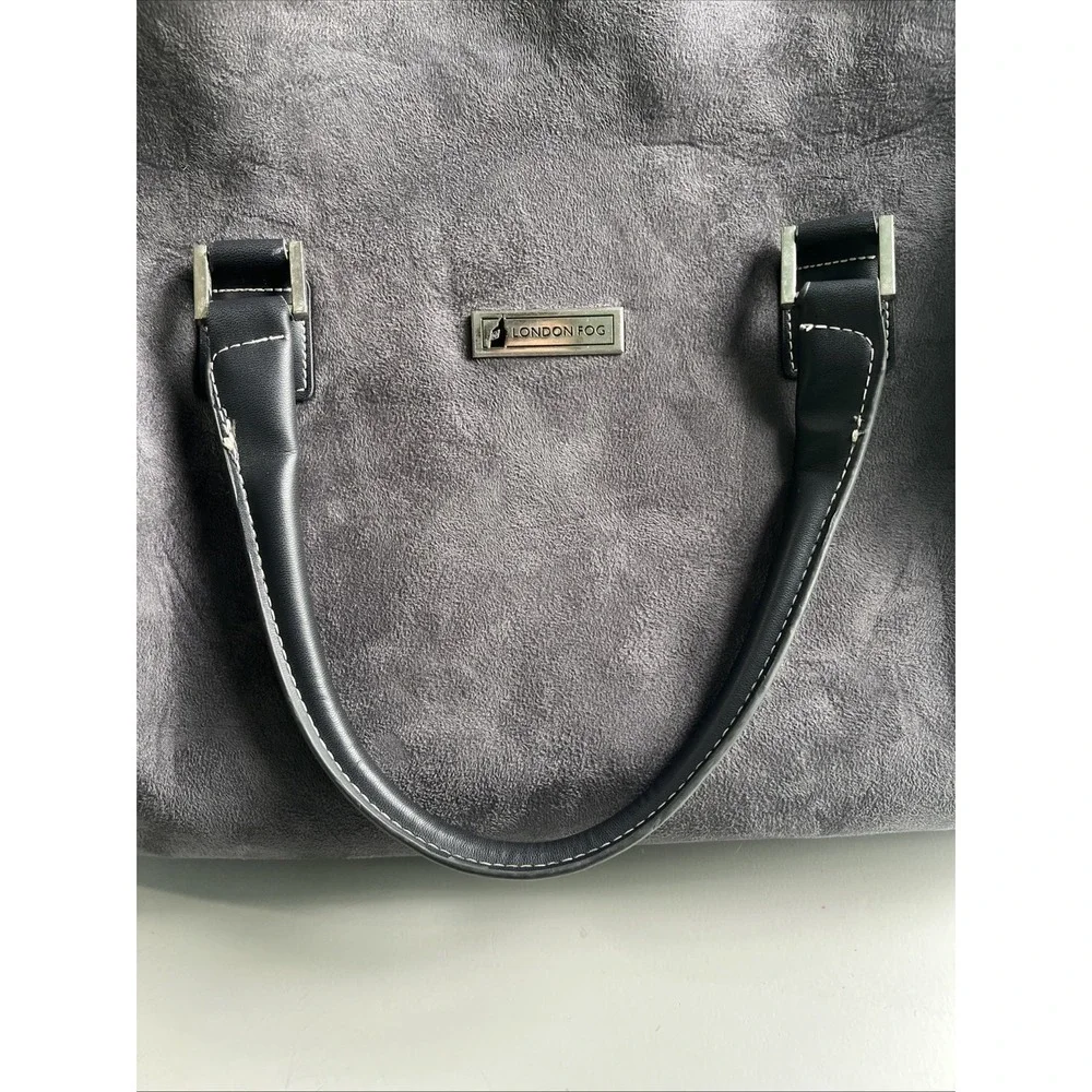 New London Fog Carry On 20